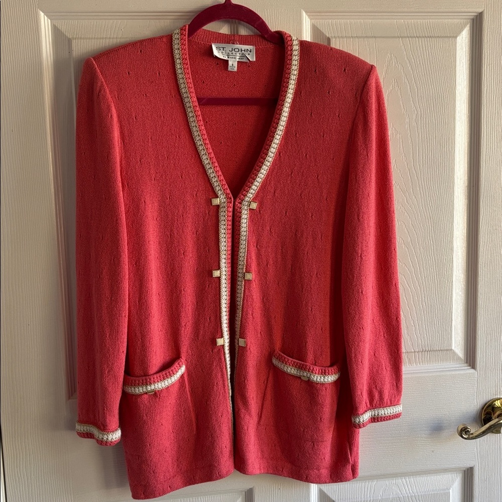 ST. JOHN Collection by Marie Gray cardigan. Size 8 US. Made in USA. Gorgeous!